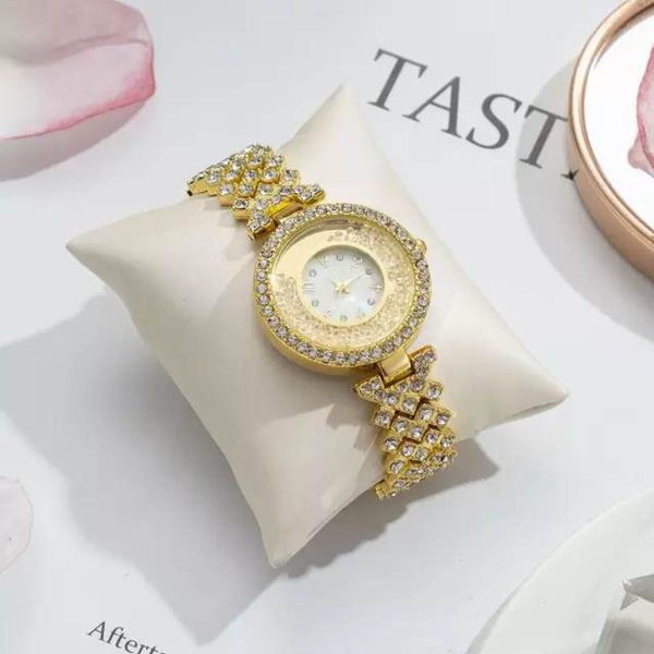 Fashion Watch Popular Fashion Diamond Women’s Watch Quartz