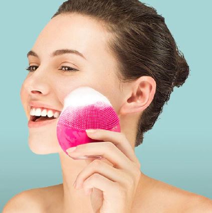 Forever Mini Facial Cleansing Brush For All Skin Types