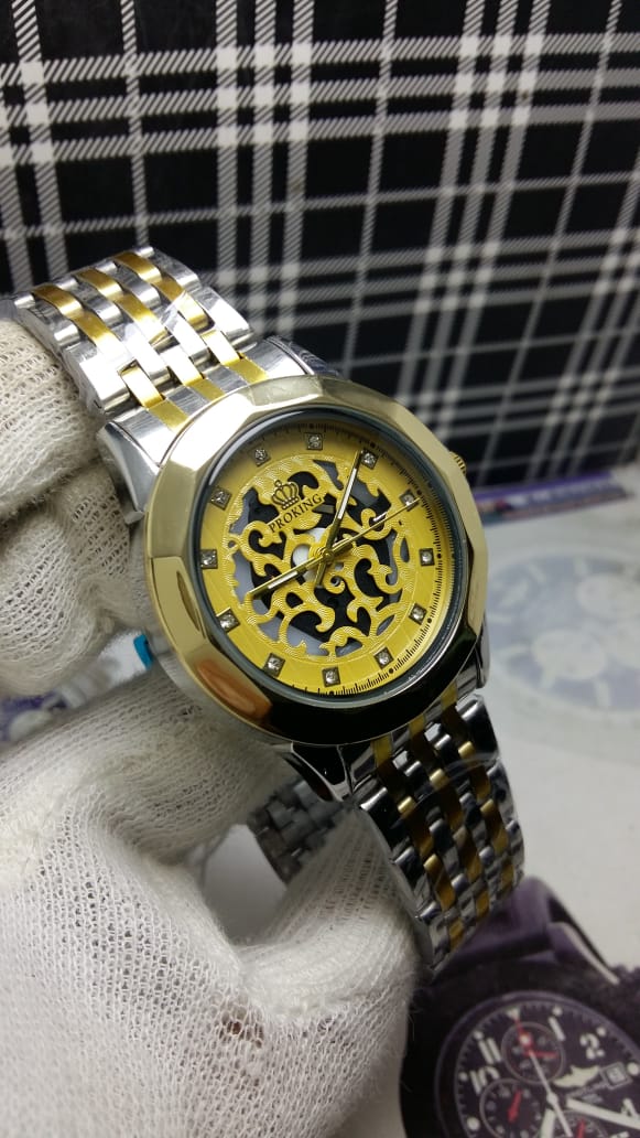 Ma1 Pro King Gents Silver Gold Wrist Watch
