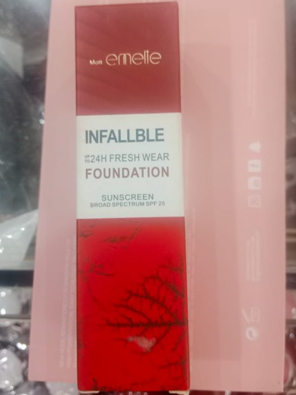 Emelie Infallible Fresh Wear Liquid Foundation With Sunscreen