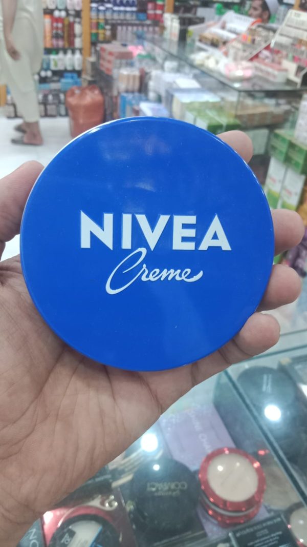 Nivea Tin Cream – Deep Moisturizing Formula For Soft & Smooth Skin 150ml